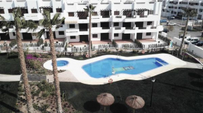 Casa Paraiso apartamento con balcón y piscina comunitaria, San Juan De Los Terreros